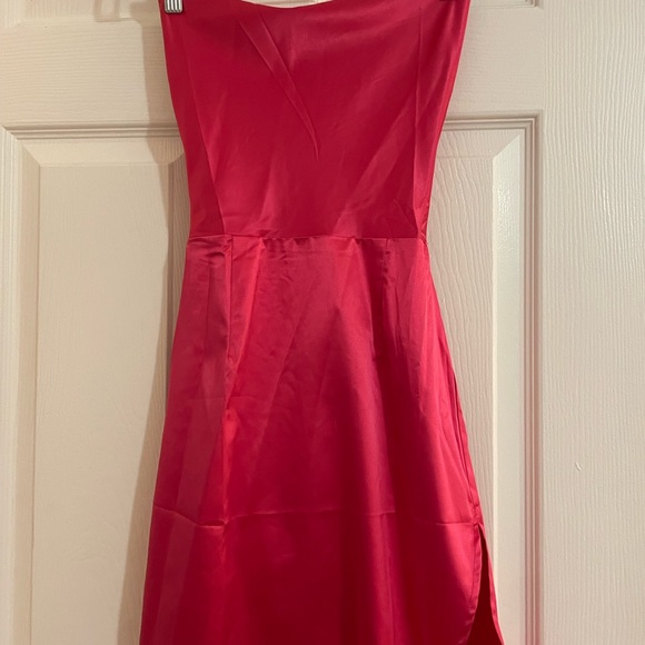 Hot pink strapless tie up back mini dress - Picture 2 of 3